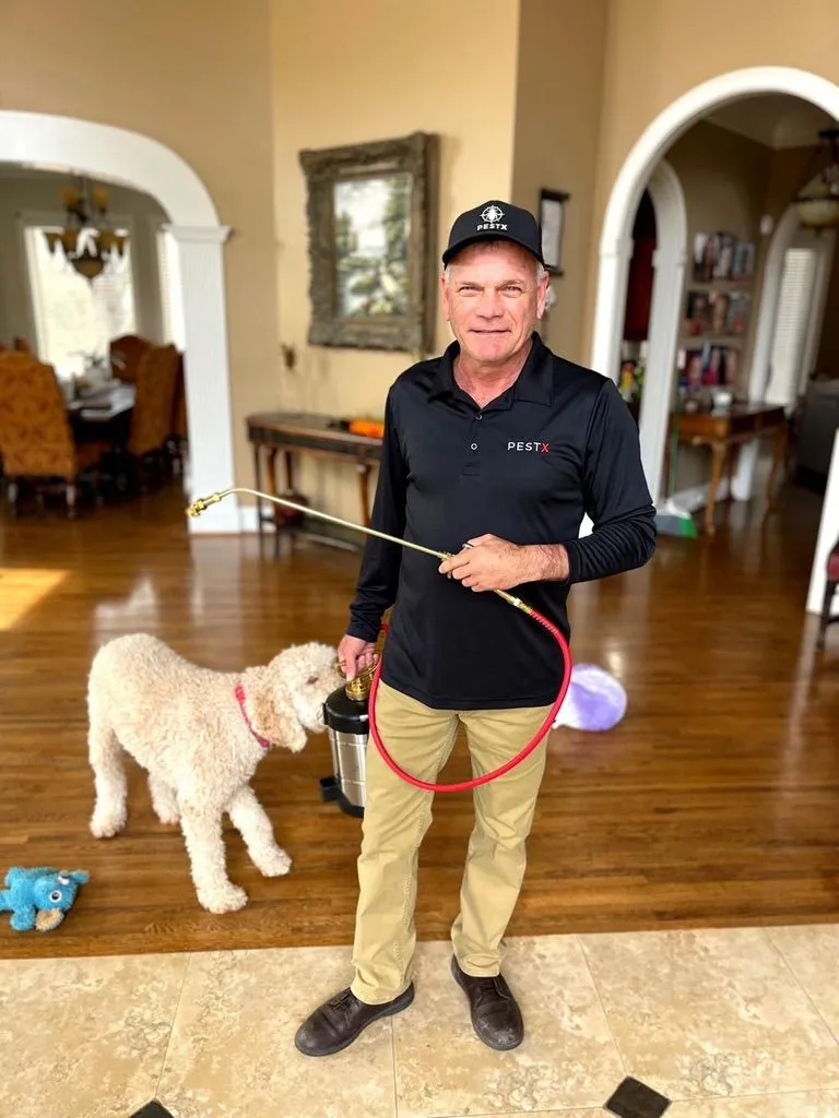 Scott Gilbert, Pest Control Technician serving Dora, Alabama.